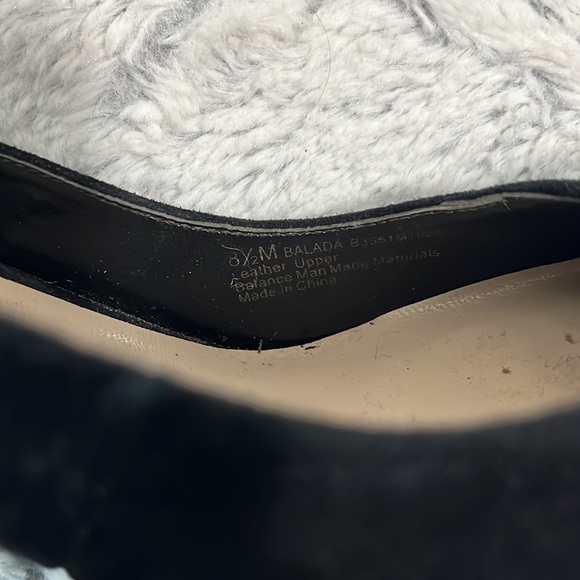 Franco Sarto Black Suede Pumps 8 1/2 - Picture 8 of 8